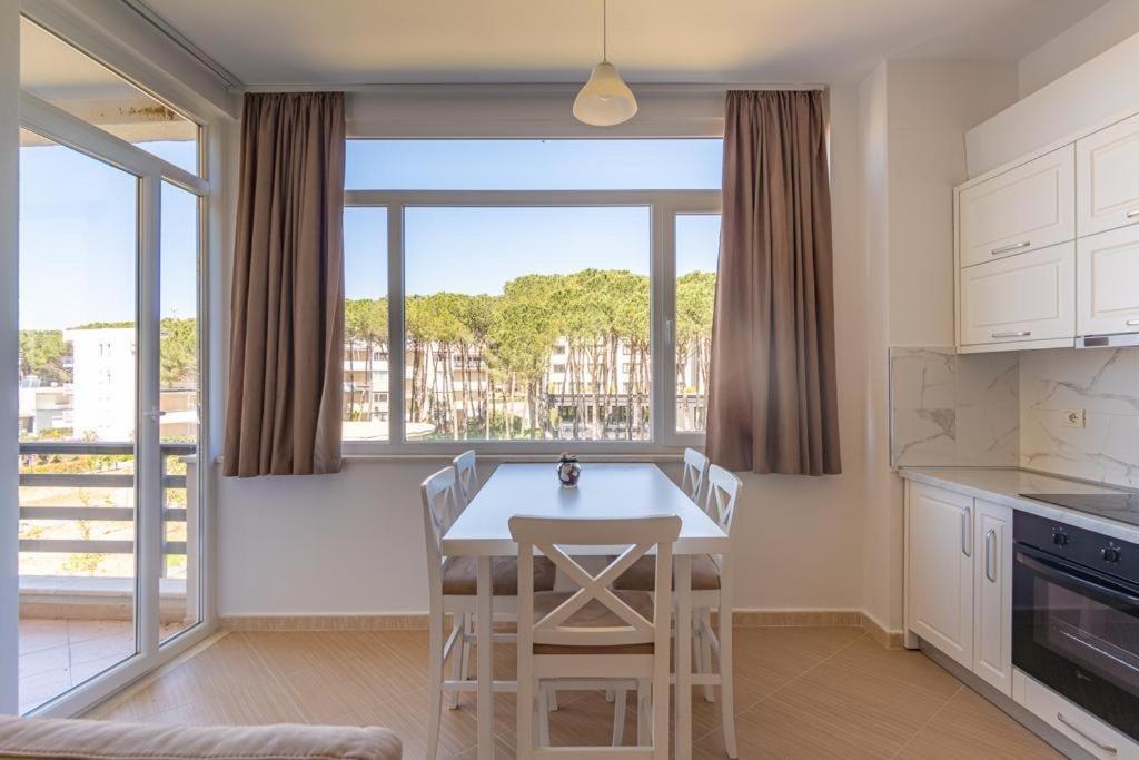 Ajten Apartments Драч Екстериор снимка