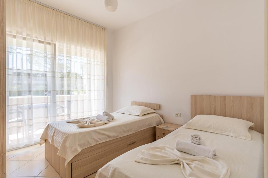 Ajten Apartments Драч Екстериор снимка